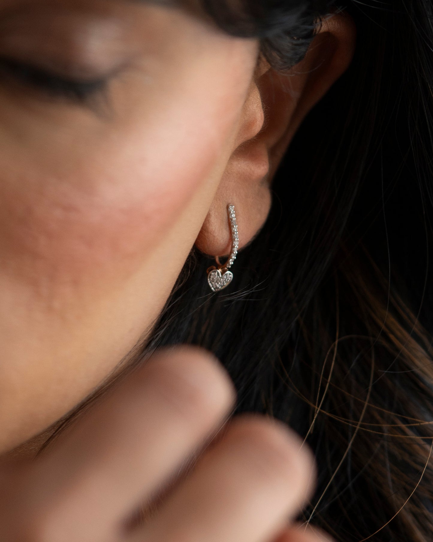 DANGLING HEART EARRINGS